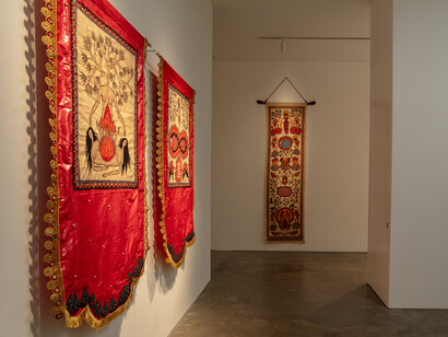 Emily Cheng, Citra Sasmita, Geraldine Javier, A knowing, exhibition view. Courtesy of Silverlens Galleries