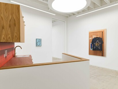 Erin Wright, Memnosphere, exhibition view. Courtesy of Anat Ebgi