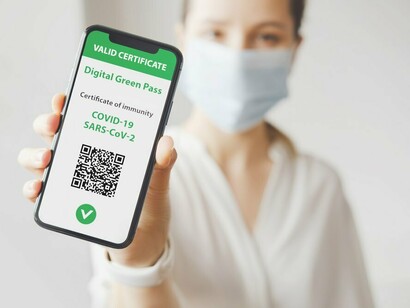 Les Français, déjà maintes fois en plein été, sont descendus dans la rue contre le « pass santé »