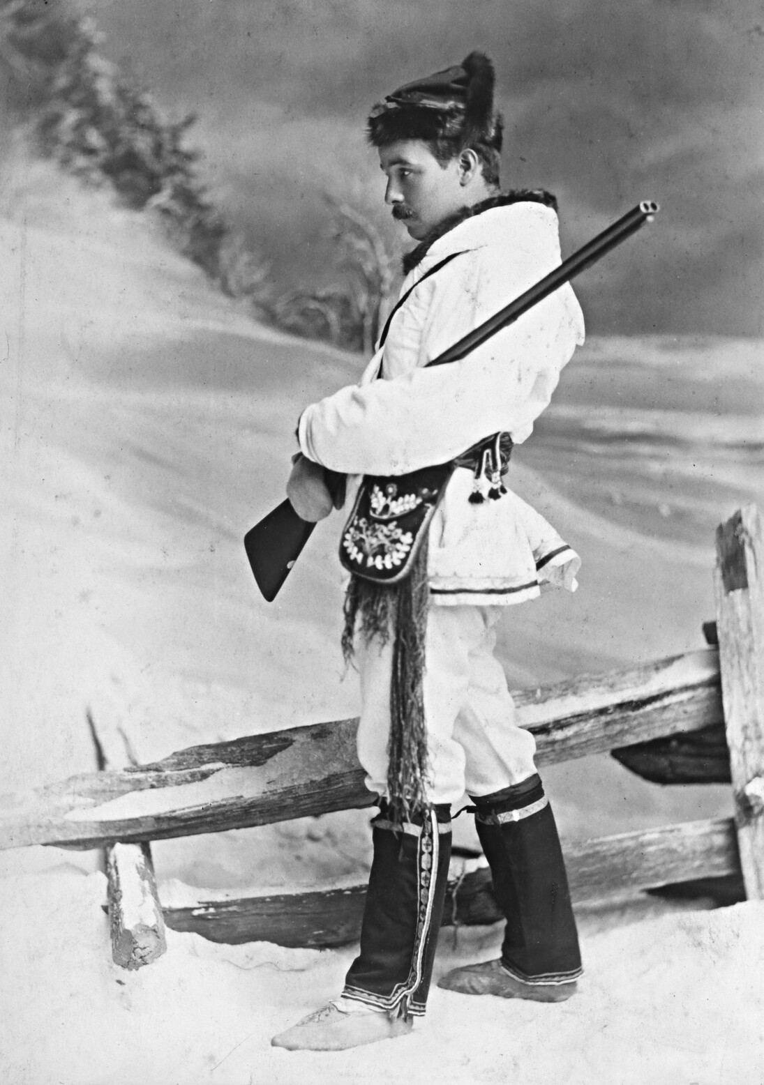 Artiste inconnu, copie realisee par William Notman en 1863, Femmes autochtones vendant des objets perles, Musee McCord