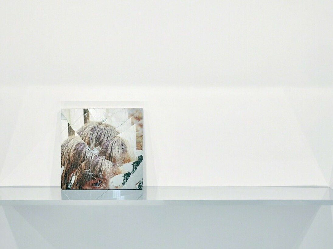 Josephine Meckseper, Exhibition view. Courtesy of Gagosian Gallery