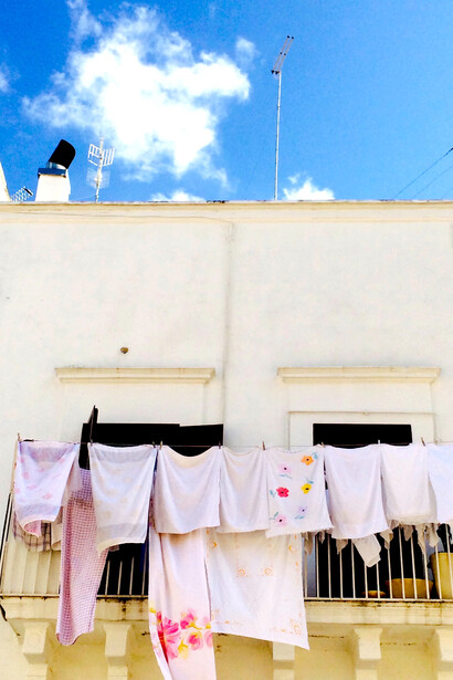 White walls © Alma Reyes