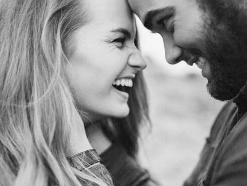 Bisogna continuare ad essere degli eterni adolescenti perché è così che si fa l’amore