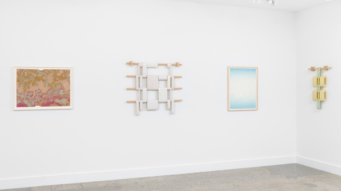 Various artists, Intersections. A summer show, exhibition view. Courtesy of Sarah Shepard Gallery
