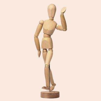 Modelo humano de madera. Si bien es cierto, por el principio de causalidad, que todo acontecimiento físico está determinado por la «irrompible cadena» de relación entre causa y efecto, es falaz aseverar que ese mismo principio natural es aplicable al pensamiento y las acciones humanas