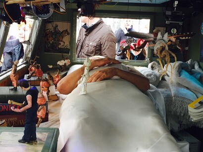 *El Hacedor de Marionetas*, de Janet Cardiff y George Bures Miller. Escultura del protagonista