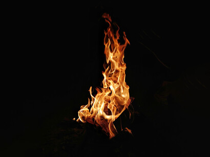La scoperta del fuoco insieme alla stazione eretta ha segnato l’inizio più importante della nostra evoluzione