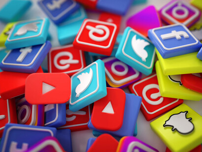 Logotipos de diversas redes virtuales. Las redes nos ofrecen información parcial, mediatizada o falsa