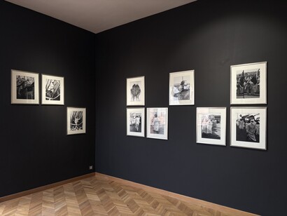 Regards croisés Latifa Toujani & Khadija Jayi, exhibition view. Courtesy of Comptoir des Mines Galerie