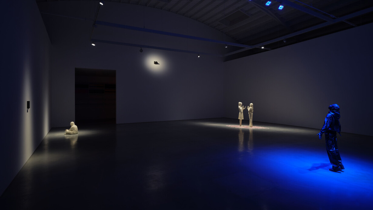 Esmaa Mohamoud, What does Webster’s say about soul? Exhibition view. Courtesy of Roberts Projects