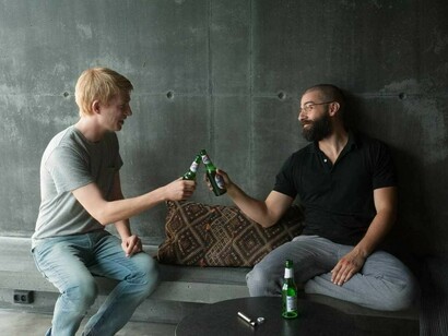 Ex Machina. Brindando por el éxito del proyecto