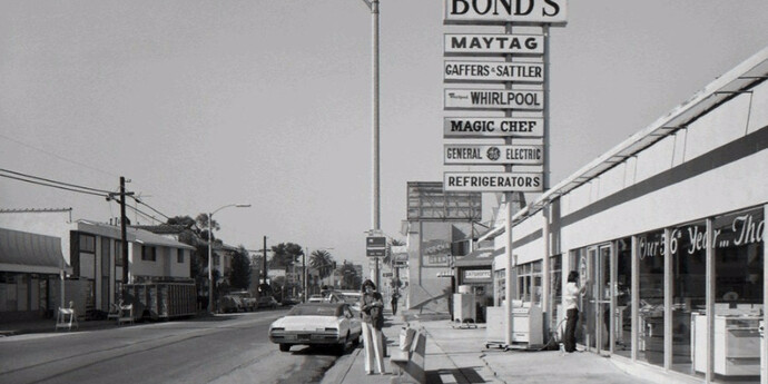 Anthony Hernandez. Courtesy of Yancey Richardson Gallery