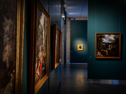 Vista de la sala de pintura flamenca con el retrato de Erasmo de Rotterdam de Hans Holbein el Joven. Foto de Lorenzo Moreni