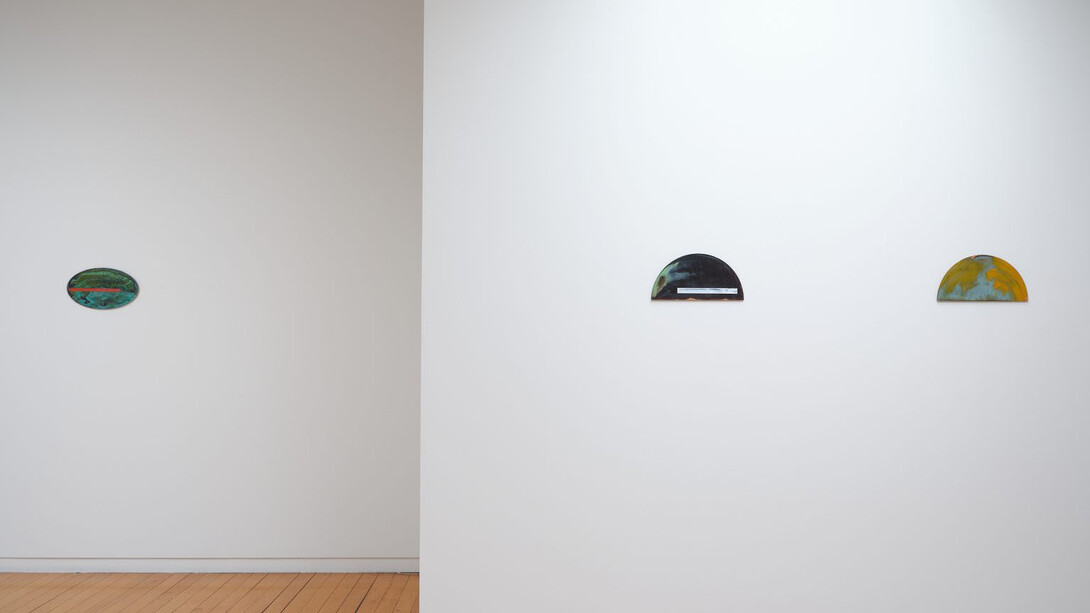 Gretchen Albrecht, Shadow of land, exhibition view. Courtesy of Two Rooms