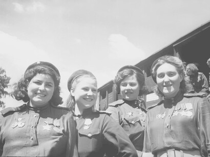 Miembros del Regimiento 46 del Ejército Soviético conformado por mujeres rusas