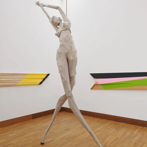 Georg Herold, Basta times, ausstellungsansicht. Mit freundlicher genehmigung der Galerie Gisela Clement