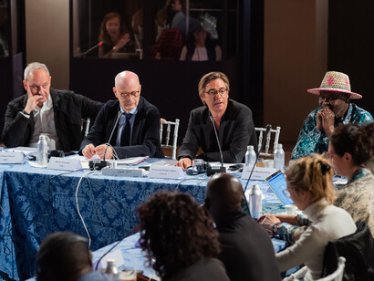 Firenze, alla tavola rotonda sui teatri d’Europa e d’Africa (da sinistra a destra): Pier Paolo Pacini, Marco Giorgetti, Emmanuel Demarcy-Mota e Vincent Mambachaka © Filippo Manzini