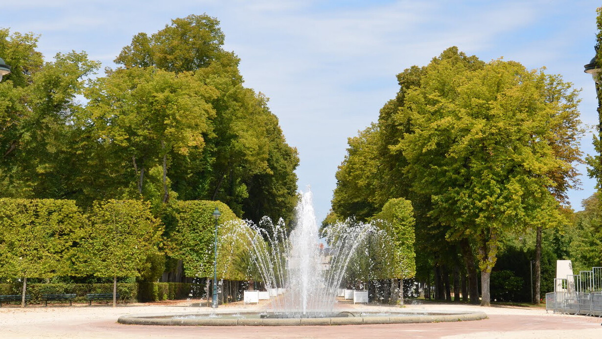 Parc de Blossac. Un paradis de fontaines et de verdure