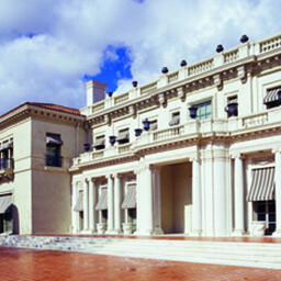 Huntington Art Gallery. Courtesy of The Huntington