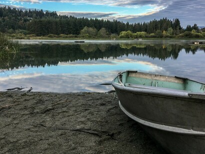 Shoreline Dinghy, ph. Michael Stillwater