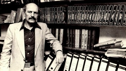 Ángel Rama fue una figura central en el panorama crítico latinoamericano de los años sesenta, cuya obra propuso una lectura éticamente comprometida de la literatura