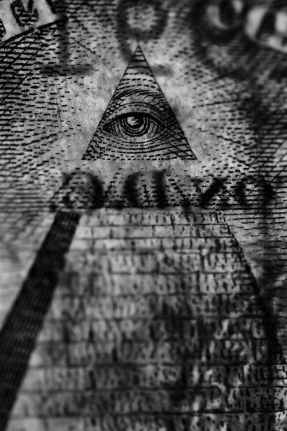Las teorías conspirativas funcionan como mitologías modernas que ofrecen pertenencia e identidad a quienes buscan explicaciones frente al caos y la incertidumbre