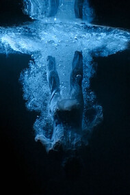 Bill Viola, “Departing Angel”, panel 1 from Five Angels for the Millennium, 2001. Video/sound installation
Performer: Josh Coxx © Courtesy Bill Viola Studio
