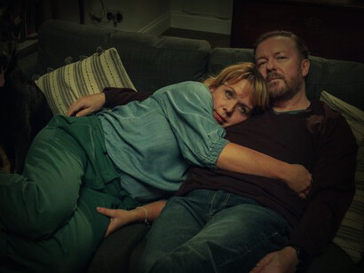 Ricky Gervais y Diane Morgan, parte del reparto de la serie de Netflix, Afterlife