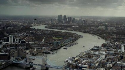 London´s main river, Thames, from the air. Photography: Jonas Mortensen