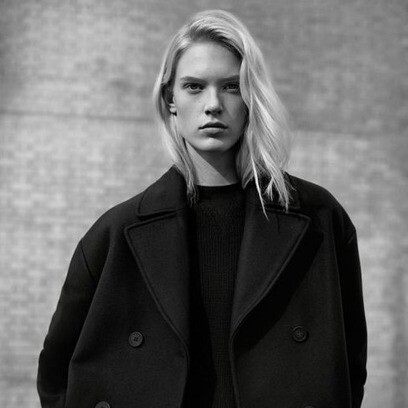 Abrigo de la colección de COS para el invierno 2015