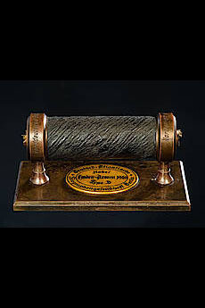 The Network. People, Cables, Data Streams. Courtesy of German Museum of Technology