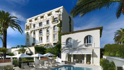 Hotel Juana - Façade