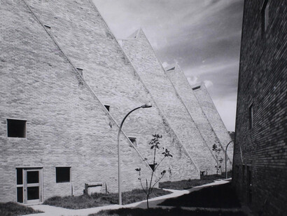 Rogelio Salmona and Hernán Vieco. Social Housing Complex in San Cristobal, Bogotá, Colombia, 1963-1966. Photograph: Paolo Gasparini © Fundación Rogelio Salmona