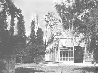 Pandely Maurogordato ricco mercante livornese di origine greca acquisì la villa nel 1847
