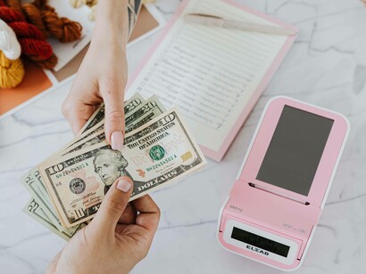 Exchange of funds that are to be allocated to the start-up