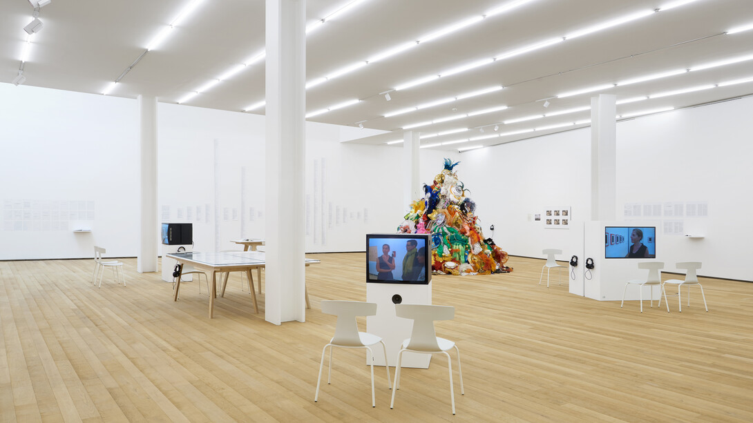 Andrea Fraser, «I just don’t like eggs!» Andrea Fraser on collectors, collecting, collections, exhibition view. Courtesy of Fondazione Antonio Dalle Nogare