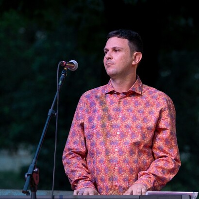 Andrea Casale in un evento live, foto di @superbalduz