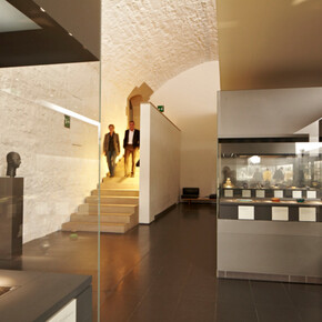 Glass from four millennia. Courtesy of Landesmuseum Württemberg