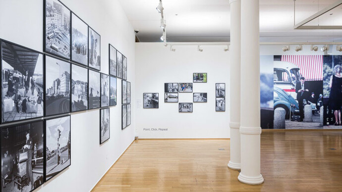 More than a postcard. Le luxembourg entre arrivée et départ, exhibition view. Courtesy of Cercle Cité