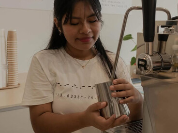 Cada visita se transforma en una pausa sensorial, un momento para disfrutar del presente y llevarse el sabor de Paracas como recuerdo