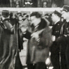 Manigaud, Eric 'Opera', 2017 Pencil, graphite powder on paper (framed with anti-UV glass) 27x35cm