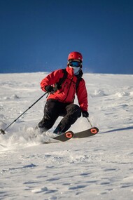 Il metodo Ski Slope trasforma il riordino in una “discesa”: si parte dall’alto, cioè dalle aree più visibili e facili, per creare subito slancio mentale