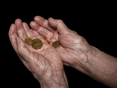 La privatización del sistema de pensiones ha supuesto, en países como Chile, el enriquecimiento de unos pocos a costa del trabajo de la mayoría de la población