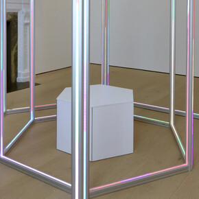 Yuko Shiraishi, Brief encounter - Gazebo, exhibition view. Courtesy of Annely Juda Fine Art