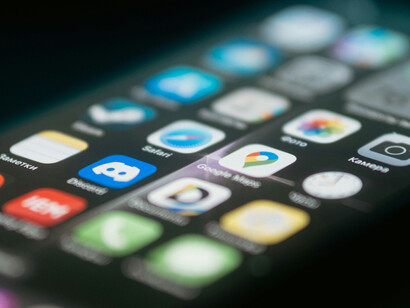 Las redes sociales permiten la viralización automática de ideas y pensamientos, llegando a un público amplio y diverso