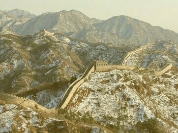 Panorama mozzafiato della muraglia cinese, Cina