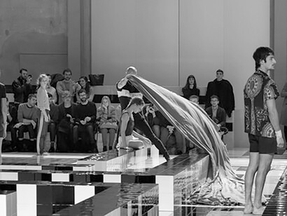 Entrata di emergenza © Delfino Sisto Legnani e Melania Dalle Grave per DSL Studio Courtesy Fondazione Prada 