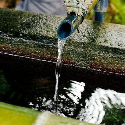 La guerre de l'eau est une violence silencieuse qui n'explose pas, mais qui sape lentement la vie, la santé et la dignité