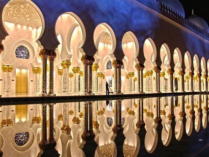 Sheikh Zayed Mosque. Abu Dhabi