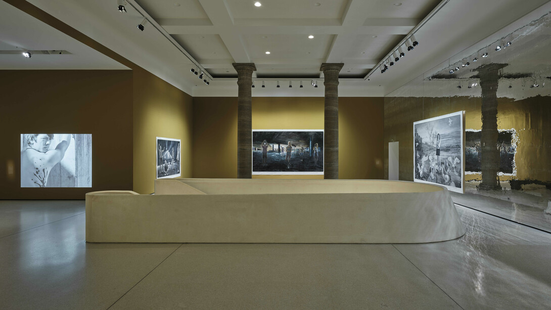 Various artists, Muntean and Rosenblum. Mirror of thoughts, exhibition view. Courtesy of Museum Städel